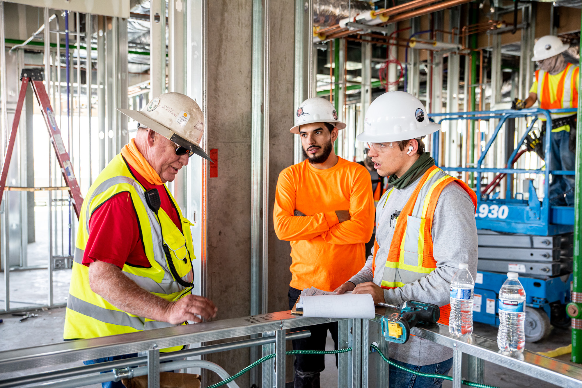 JFK electricians on the Honor Health Neuroscience Institute jobsite